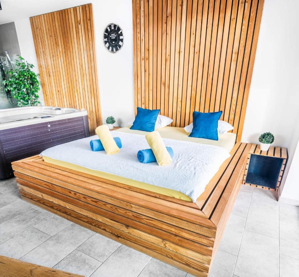 Apartments Sunrise بانوفيتشي المظهر الخارجي الصورة